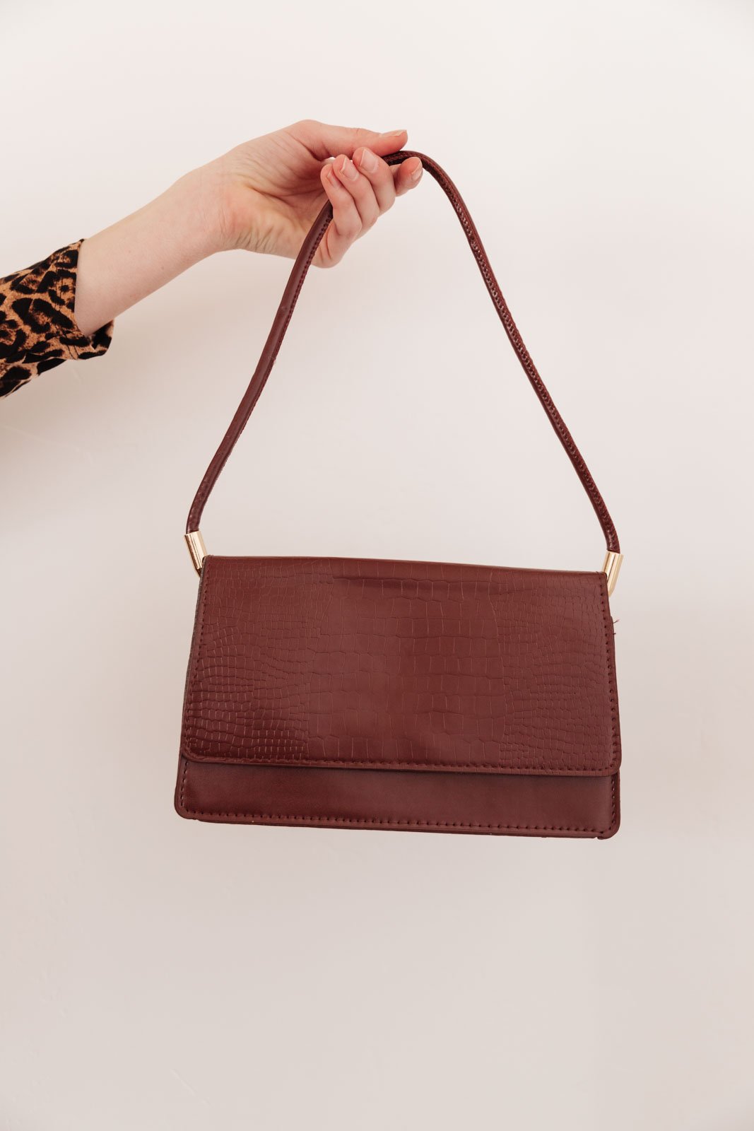 Chelsea Shoulder Bag in Brown