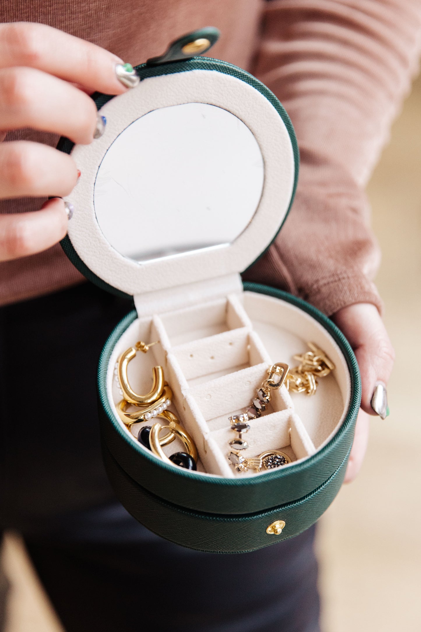 Circular Travel Jewelry Case in Green