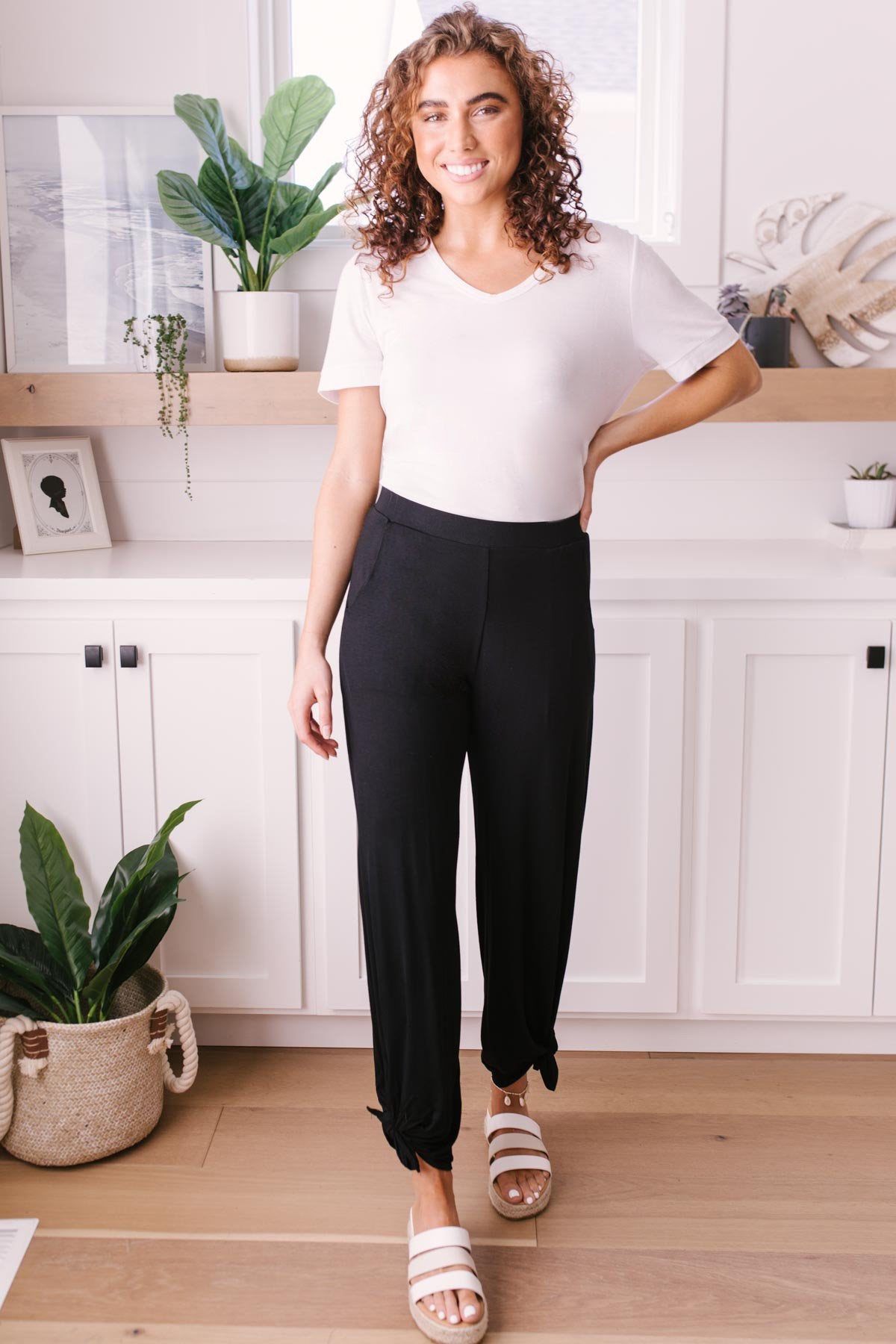 Vacation Lounge Pants in Black